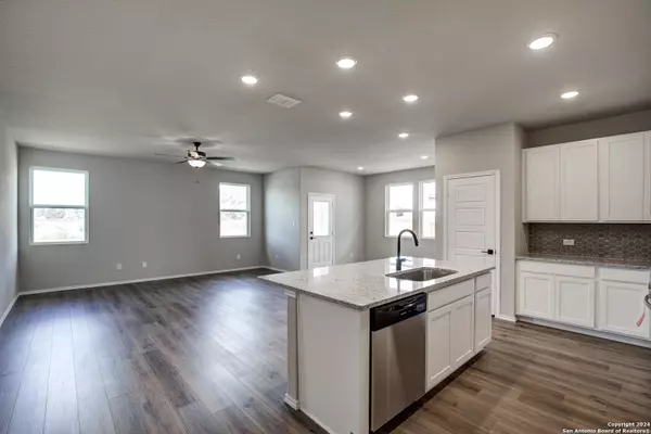 San Antonio, TX 78239,6511 Lowrie Block