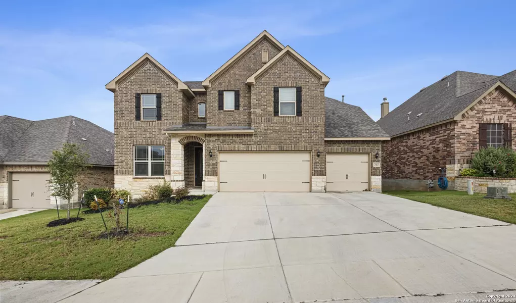 313 Canon Hill Dr, Spring Branch, TX 78070