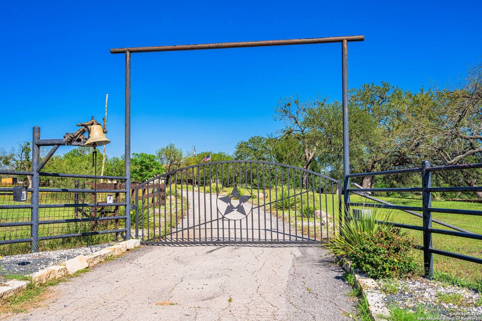 Johnson City, TX 78636,2054 Ranch Road 1320