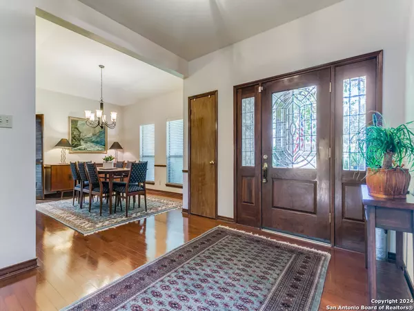 Hollywood Park, TX 78232,217 Alcalde Moreno