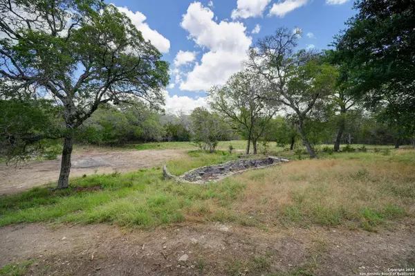 Boerne, TX 78006-7301,145 FLAT ROCK DR