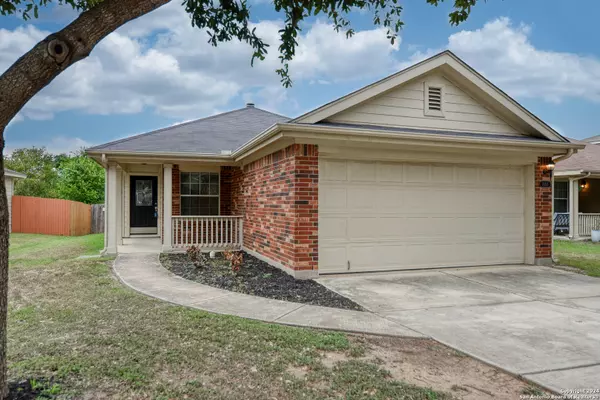 10315 BUESCHER LN, San Antonio, TX 78223-4836