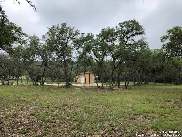 Bandera, TX 78003,592 Mustang Pass