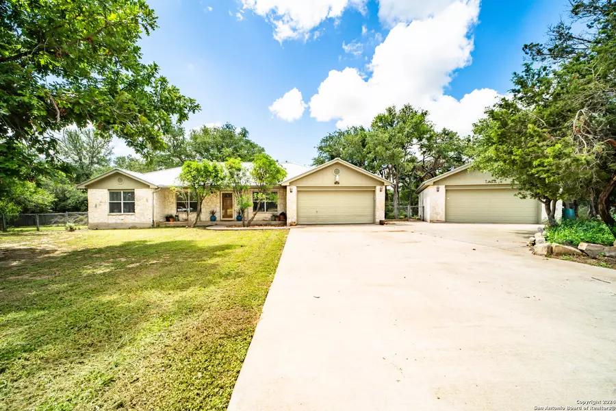 219 Pampas Pass, San Marcos, TX 78666