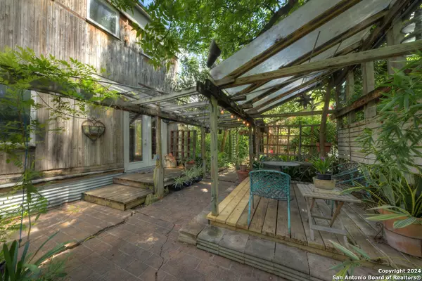 San Antonio, TX 78212-3102,115 Armour Place