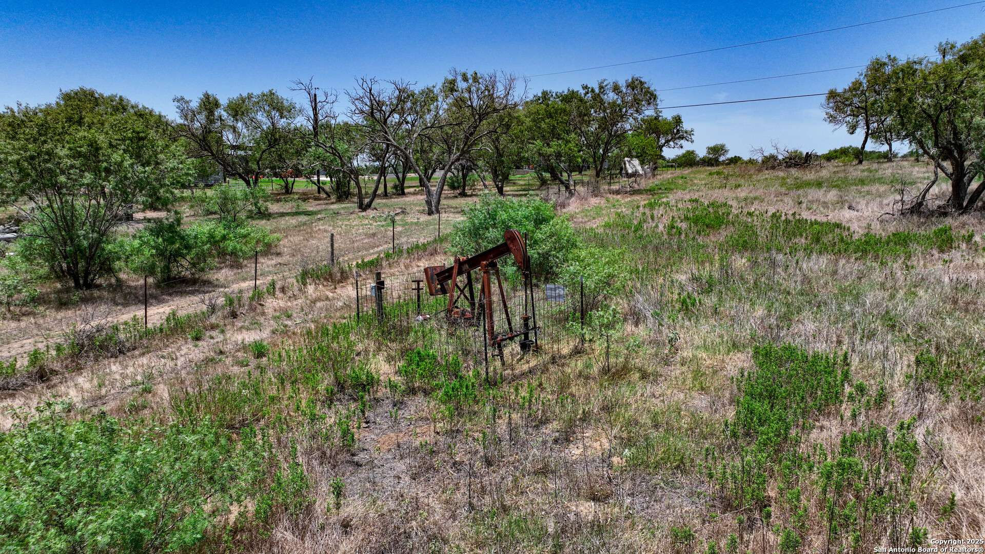 2318 Warncke Rd, La Vernia, TX 78121