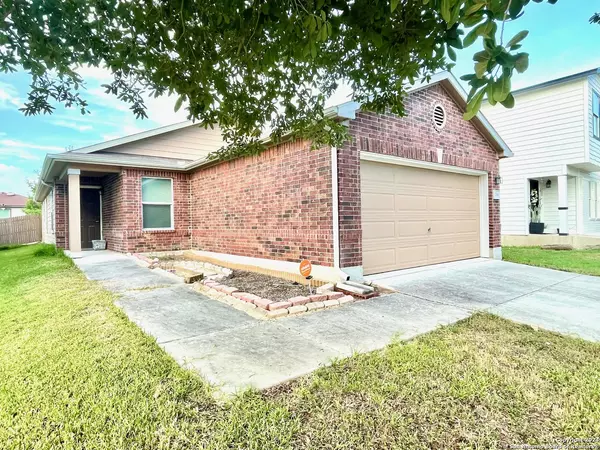 7314 Azalea Sq, San Antonio, TX 78218-3109