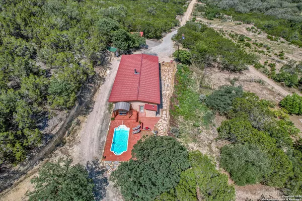 Leakey, TX 78873,977 CAMINO PRIMERO