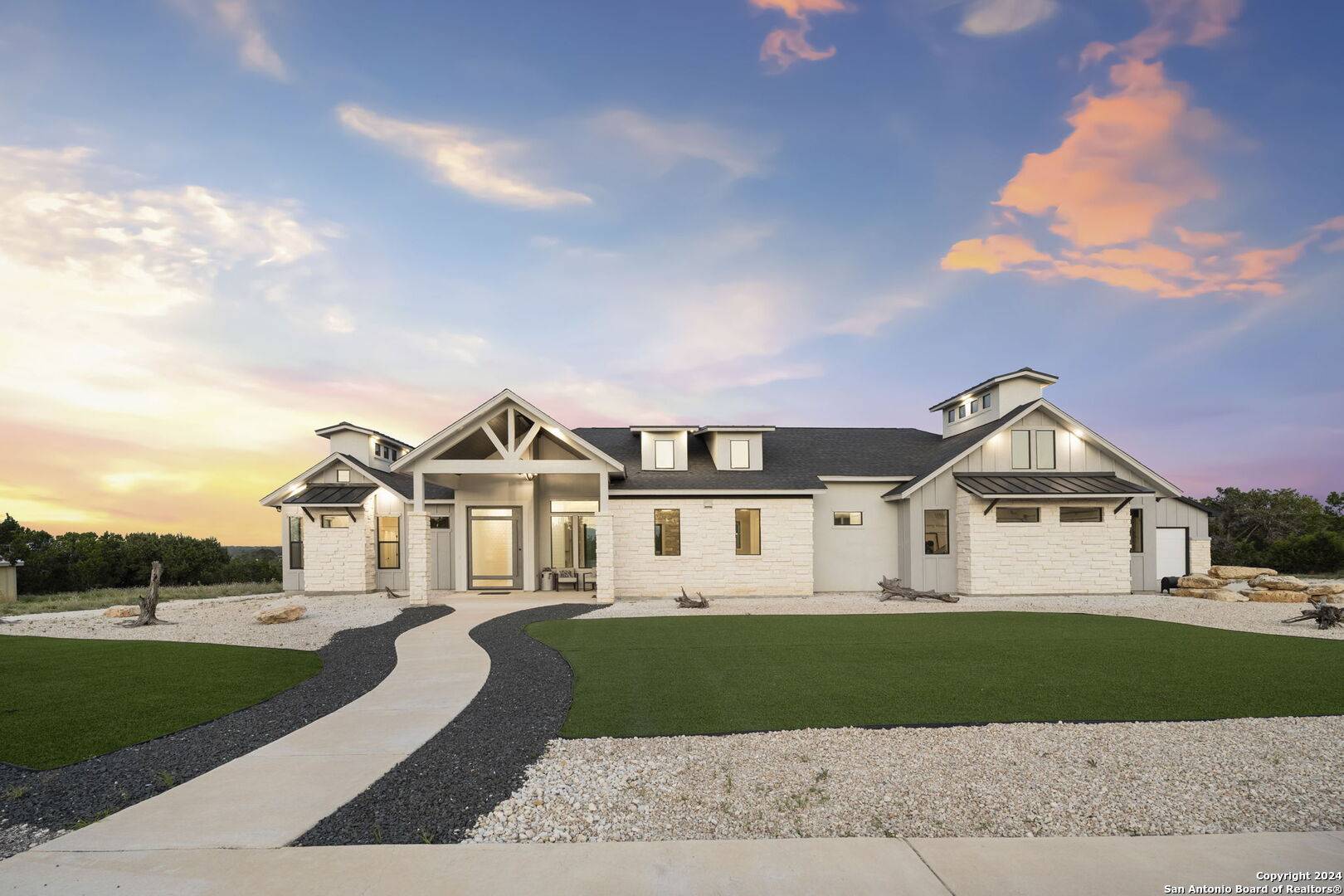 2140 OWL BR, Canyon Lake, TX 78133-6076