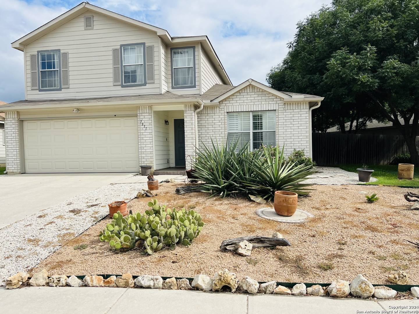 San Antonio, TX 78249,7311 Carriage Bend