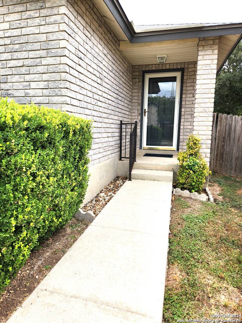 San Antonio, TX 78250,9642 Hillside Trail