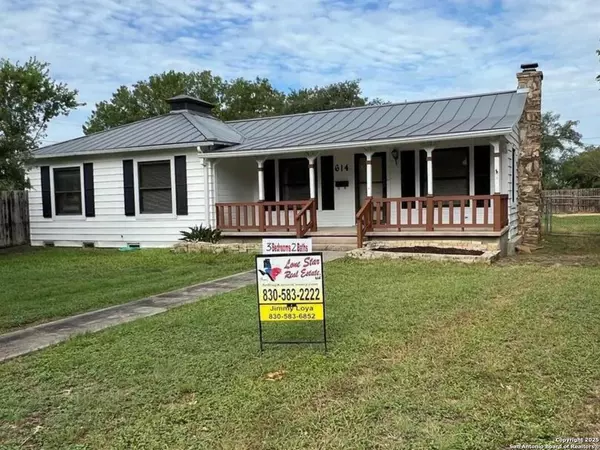 614 8th, Kenedy, TX 78119