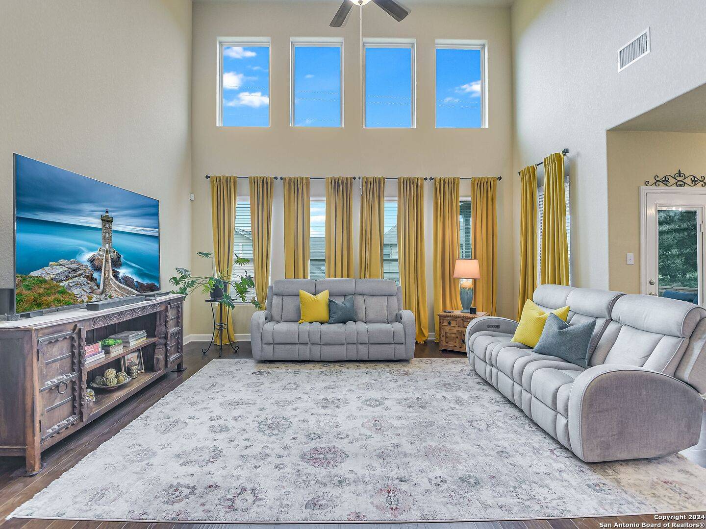 New Braunfels, TX 78130-5096,2057 TEJAS PECAN