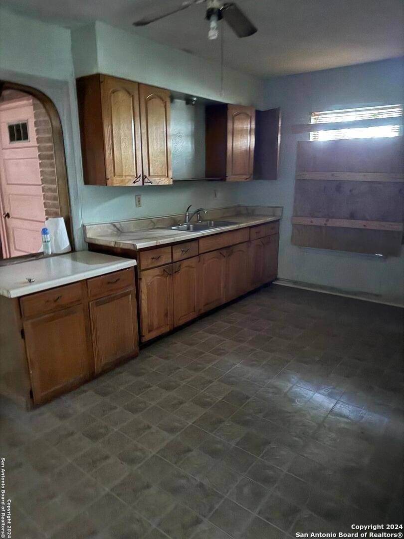 San Antonio, TX 78224-1632,1826 HUTCHINS PL
