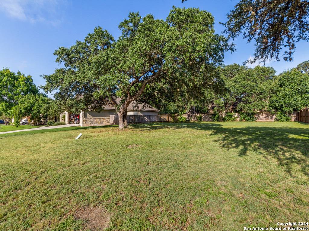 218 LONE TREE, Boerne, TX 78006-8874