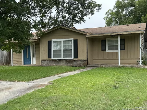 423 BURTON AVE, San Antonio, TX 78221-1511