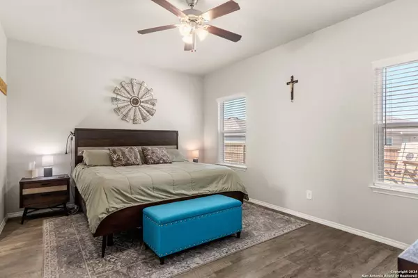 1414 green leaf New Braunfels, TX 78130