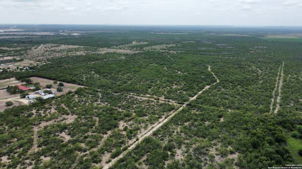 3668 US Highway 90, Uvalde, TX 78801