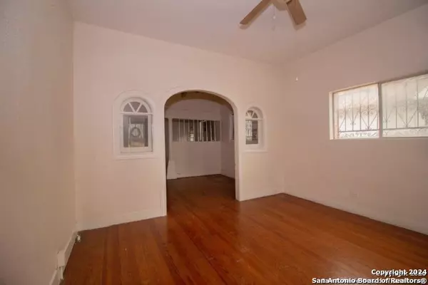 San Antonio, TX 78204,314 W Cevallos St