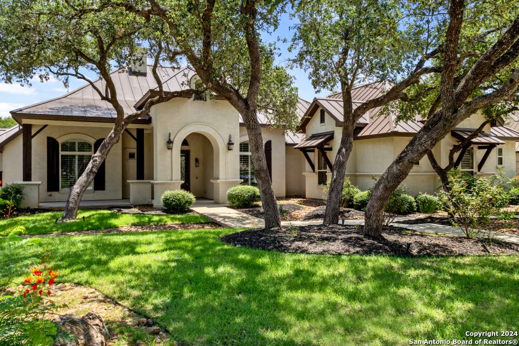 334 REGENT CIR, Shavano Park, TX 78231-1404