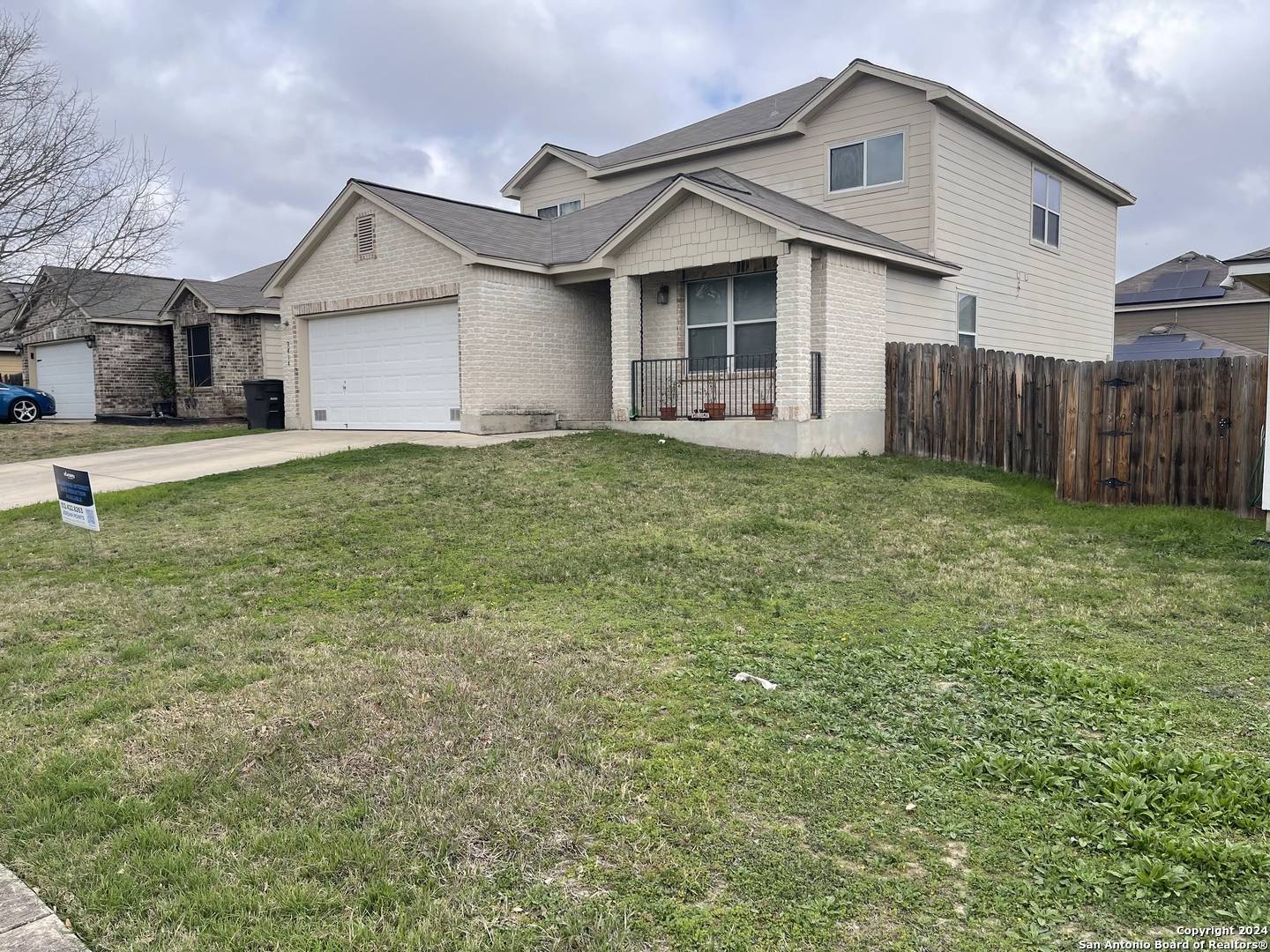 San Antonio, TX 78223-3880,7414 BAJO LUNA