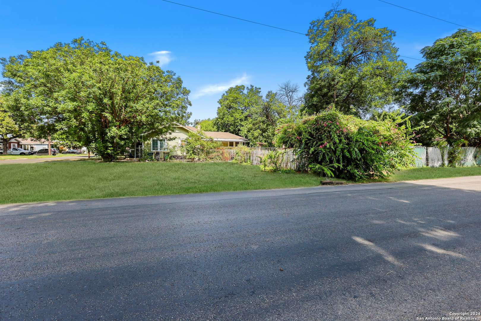 San Antonio, TX 78204,201 Drake Ave