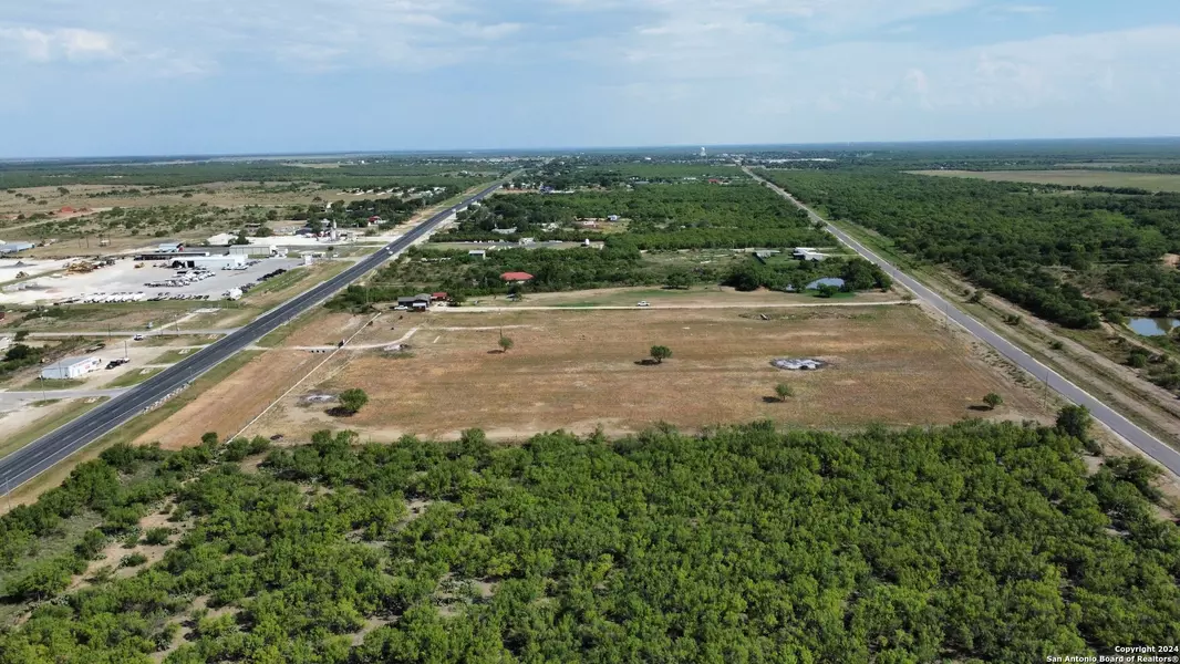 4303 US HIGHWAY 83, Crystal City, TX 78839
