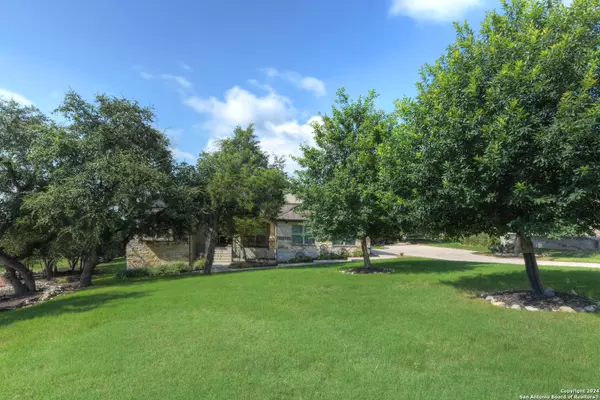 New Braunfels, TX 78132-4344,2126 RANCH LOOP DR