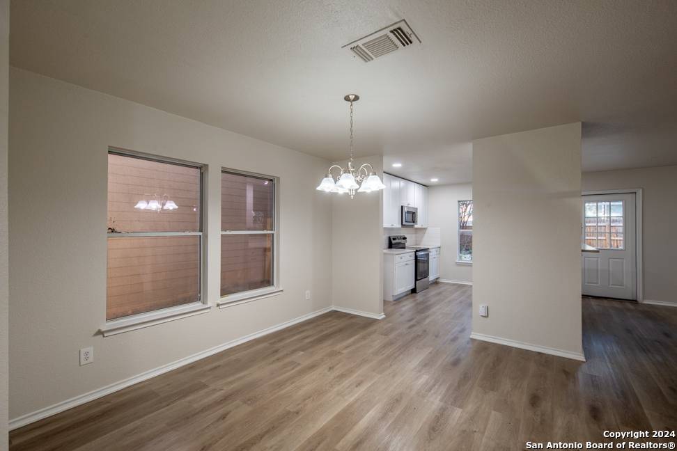 San Antonio, TX 78253-5843,710 PINAFORE ST