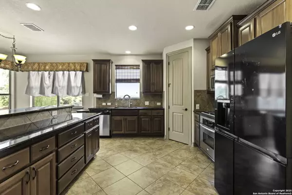 San Antonio, TX 78260-2570,1007 BOULDER CYN