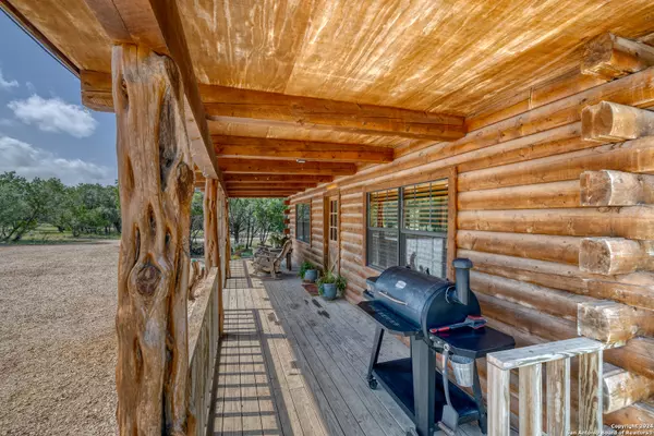 Concan, TX 78838,856 MARIPOSA AVE