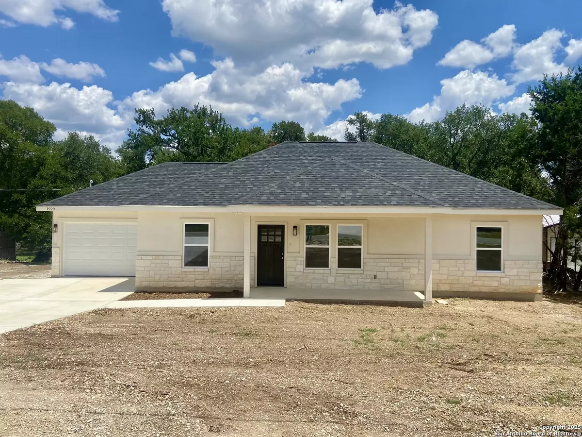 Canyon Lake, TX 78133,1929 Desiree St