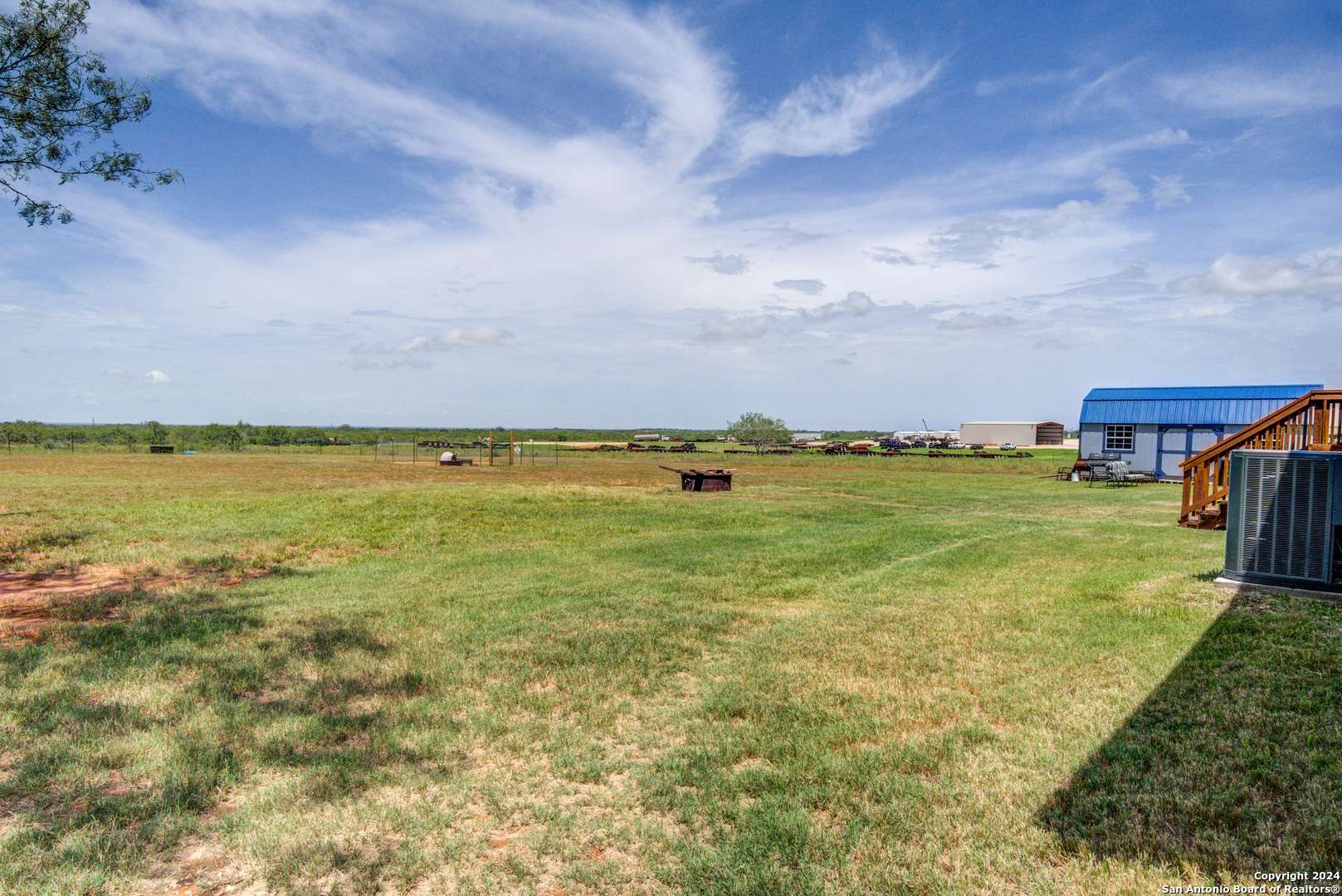 Jourdanton, TX 78026,2312 SH 173