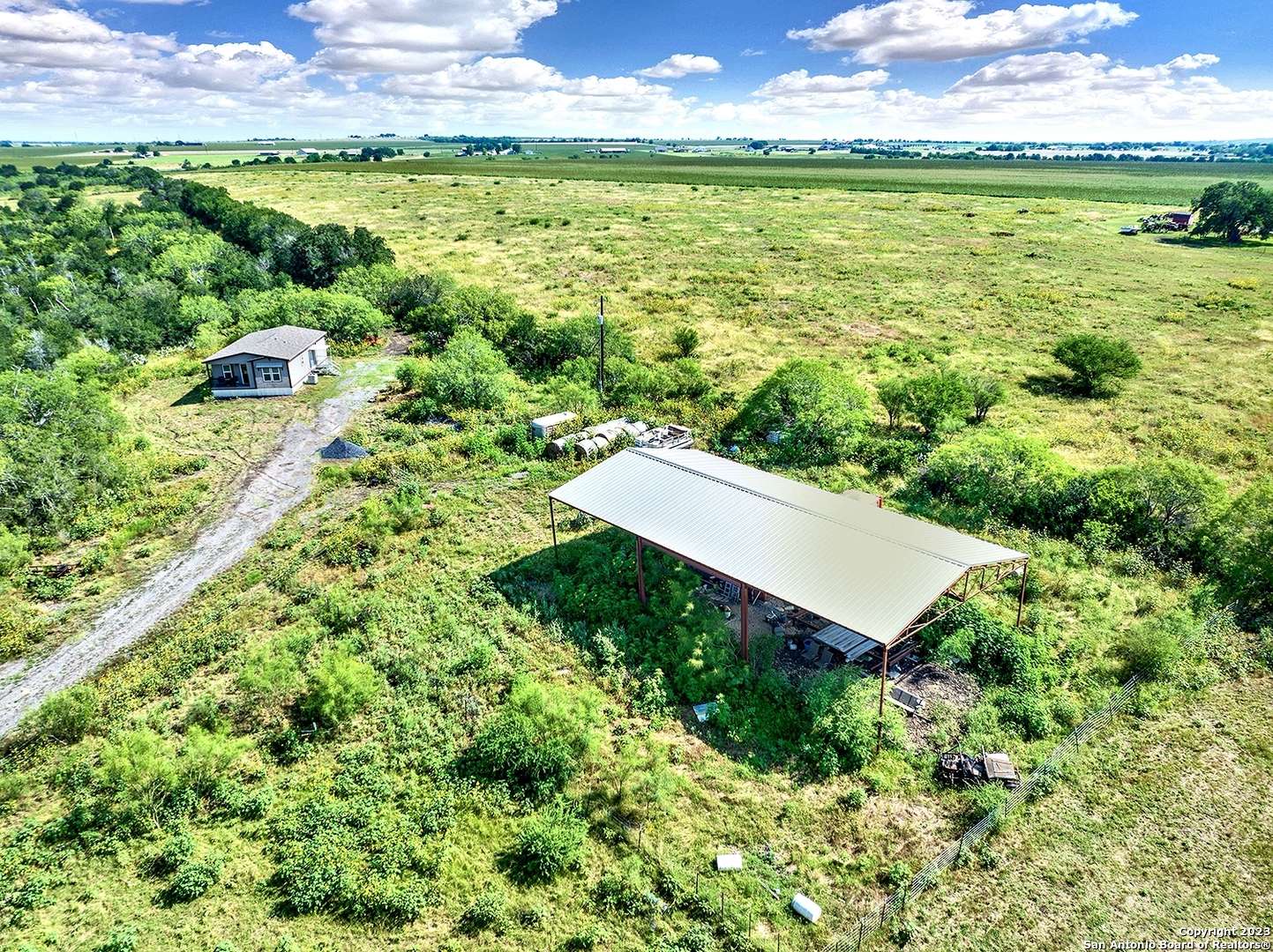 Kingsbury, TX 78638-1120,4444 FM 1339