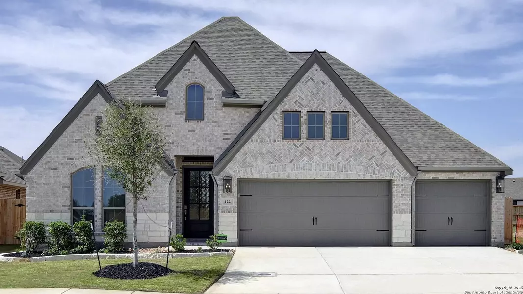 122 Post Oak, Castroville, TX 78009