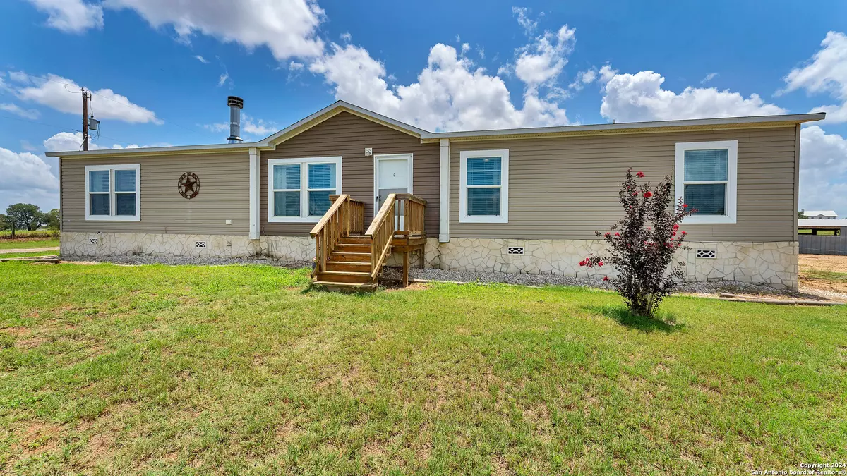 Floresville, TX 78114-4977,4217 FM 536