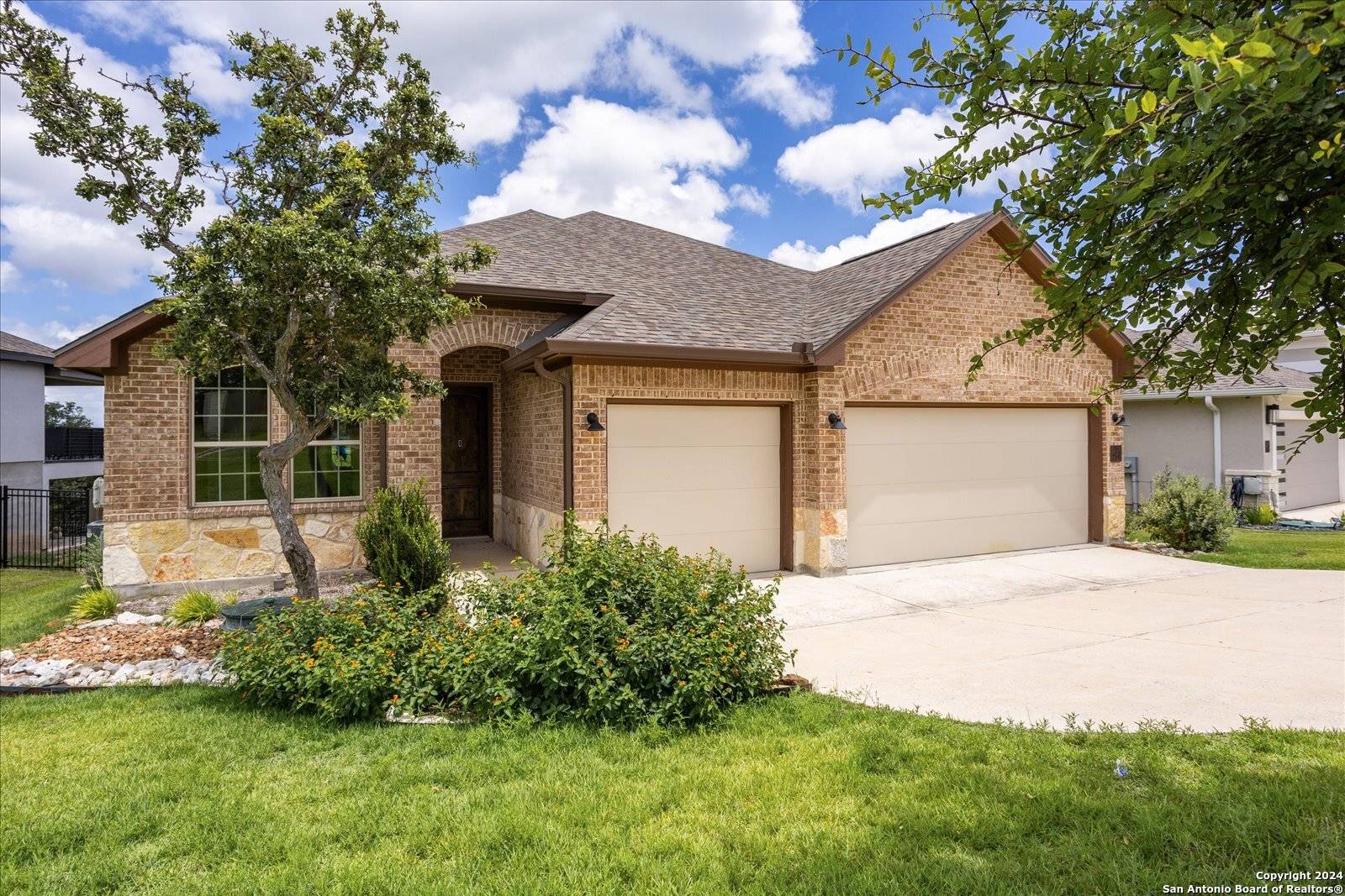 Boerne, TX 78006-2220,57 MARIPOSA PKWY