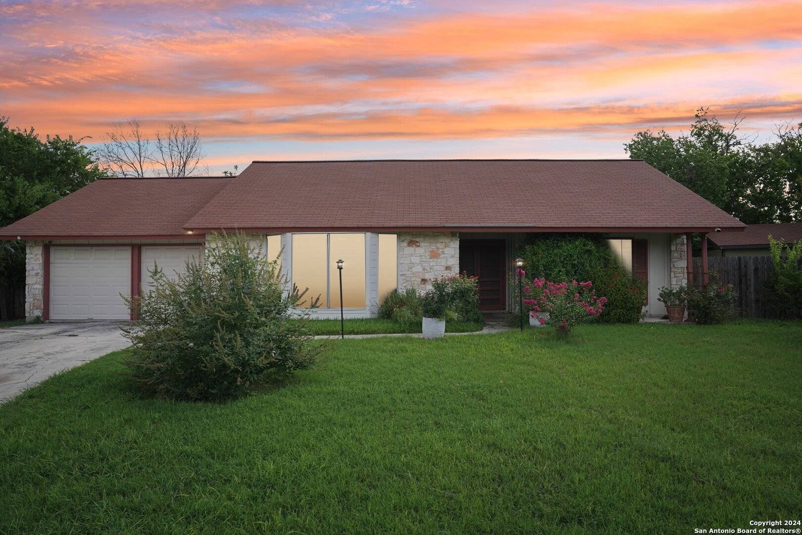 6727 shady lake, San Antonio, TX 78244