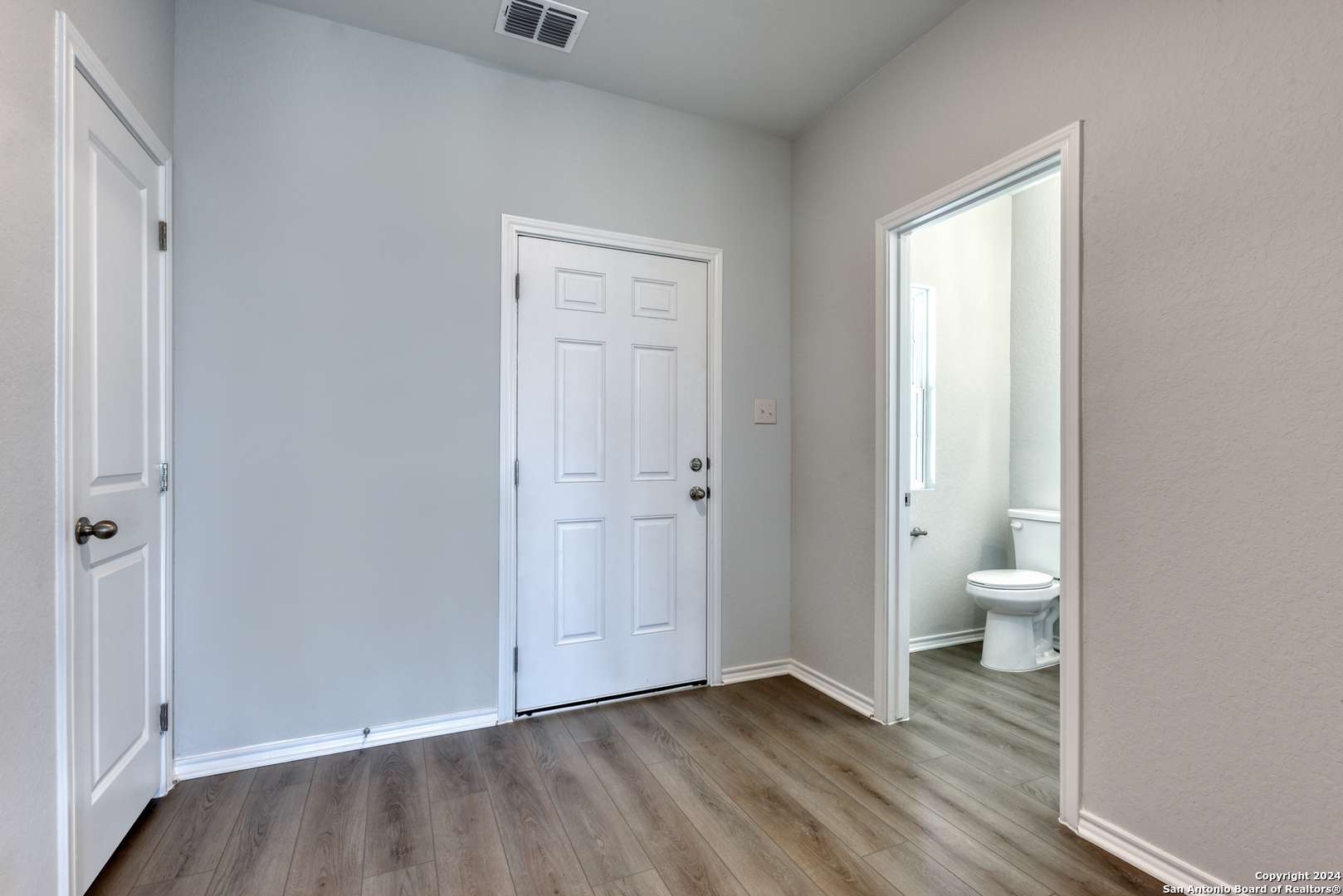 Seguin, TX 78155,101 Beveridge