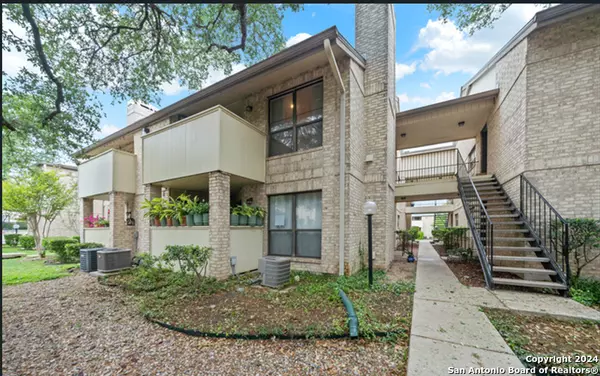 11843 Braesview UNIT 712, San Antonio, TX 78213