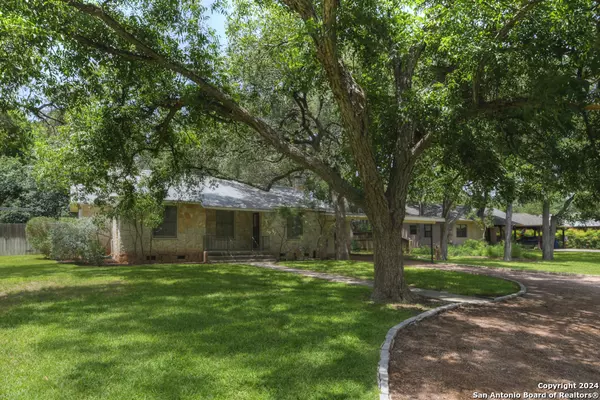 195 PENNSYLVANIA BLVD,  New Braunfels,  TX 78130-6052