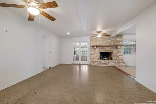 San Antonio, TX 78216-7335,119 SHADYWOOD LN