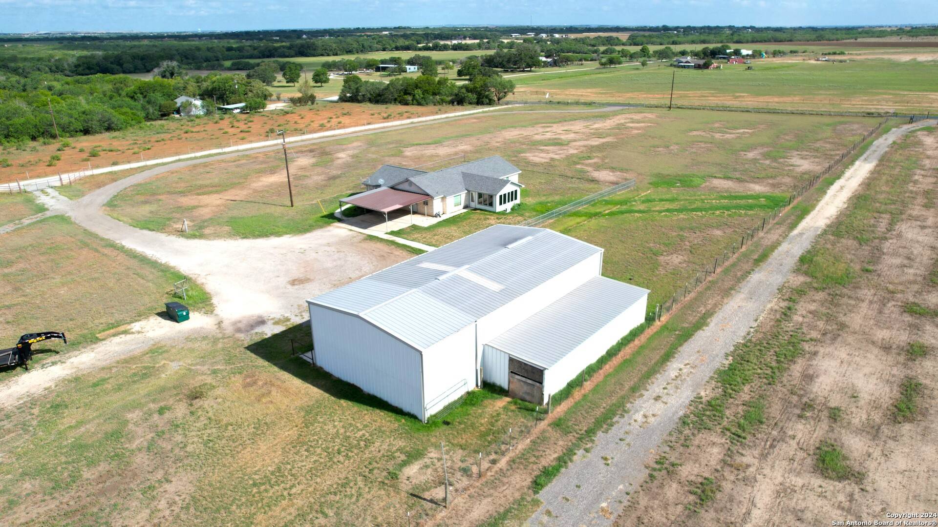 10886 MACAWAY RD, Adkins, TX 78101-3314