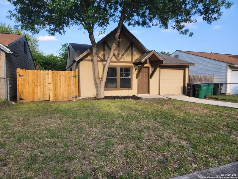 4022 Comanche Sunrise, San Antonio, TX 78244