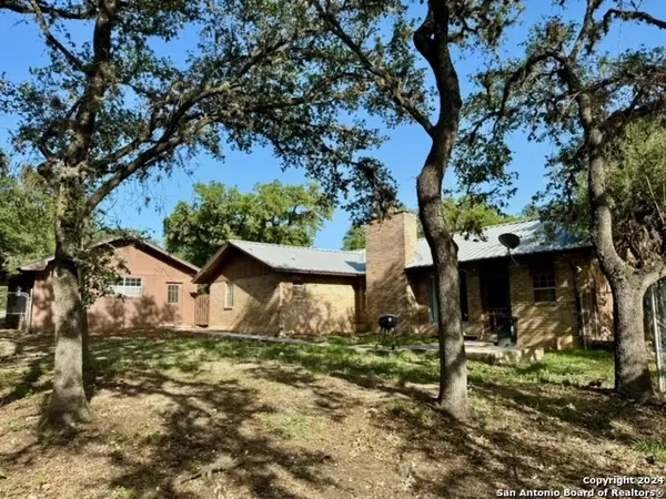 Leakey, TX 78873,835 ALEX AULD DRIVE