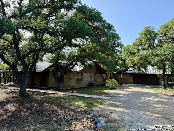 Leakey, TX 78873,835 ALEX AULD DRIVE