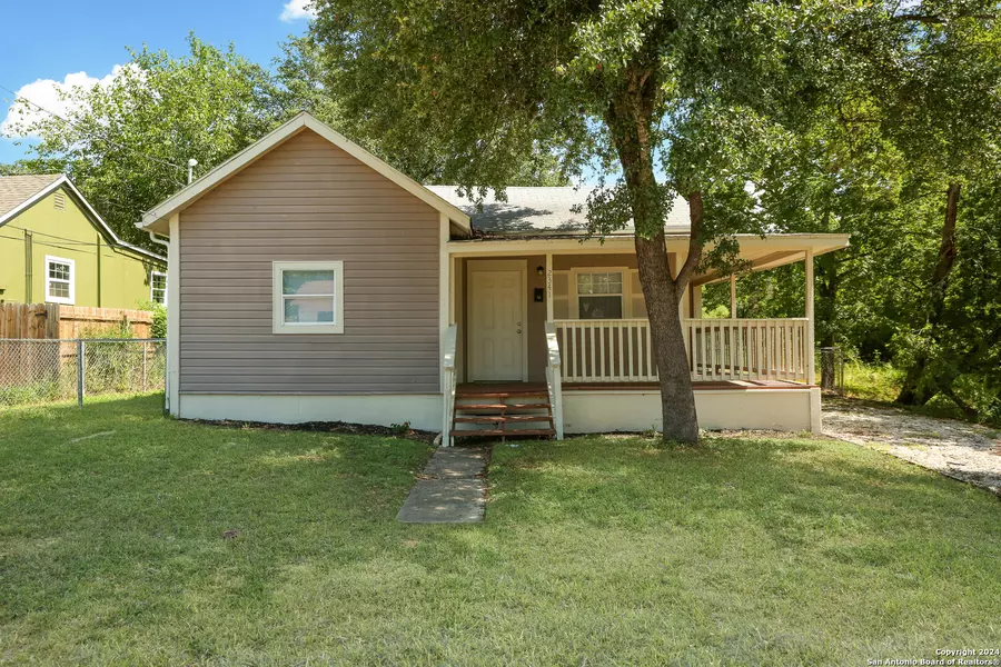 2341 DAKOTA ST, San Antonio, TX 78203-2113