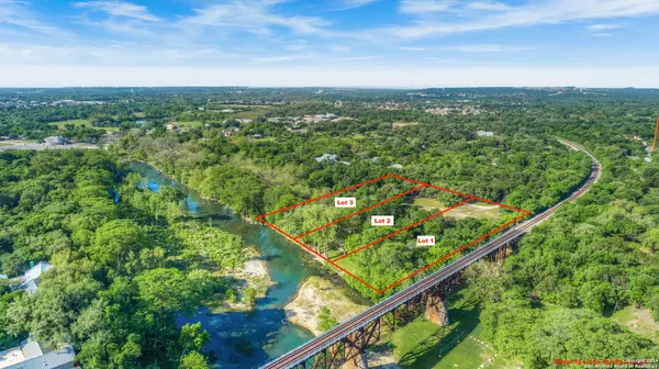 New Braunfels, TX 78130,1390 ERVENDBERG AVE