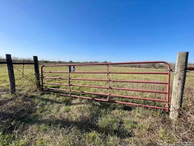 TRACT 2 West King Lane, Beeville, TX 78142