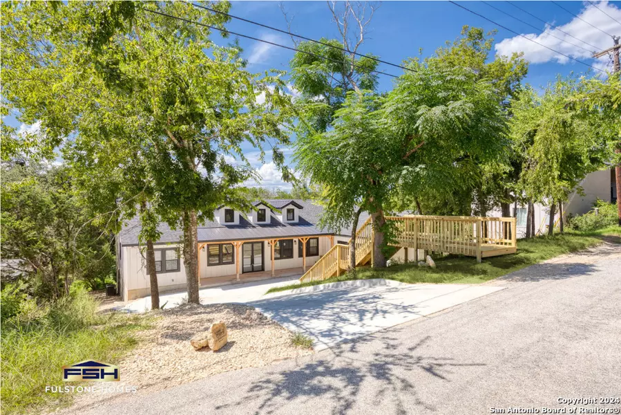 112 sparrow hawk, Boerne, TX 78006